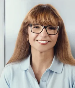 Elaine Dias-Fingerle